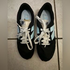 New Balance 237 dark blue and Light Blue Athletic Shoes